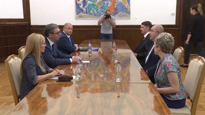 vucic konsultacije