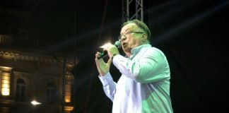 Halid Bešić na prepunom Trgu slobode u Zrenjaninu na ovogodišnjim Danima piva