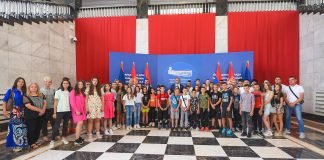 Prijem za decu sa Kosova i Metohije u Pokrajinskoj vladi