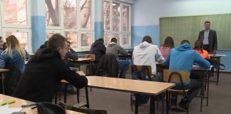 Ružić – Ne zatvaraju se škole niti se čini išta na štetu učenika