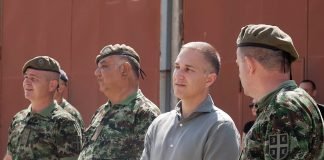 Ministar Stefanović obišao artiljerijske jedinice u Kraljevu