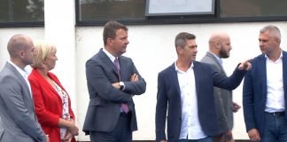 Mirović obišao rekonstruisane objekte u školama i čestitao đacima početak školske godine