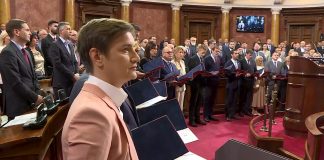 Premijerka i ministri položili zakletvu u Skupštini Srbije