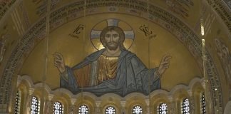 Feđa Štukan – Religiju čini grupa ljudi koja ubeđuje druge da oni zastupaju božje interese