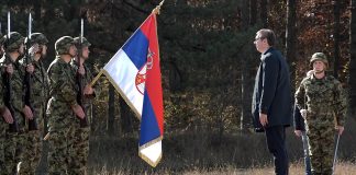 Vučić prisustvovao združenoj vežbi Vojske Srbije „Manevri 2022“