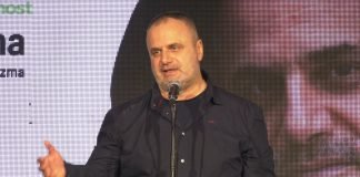 Novi optimizam – „Povelja Dušan Mitrović“ Udruženju građana KudeS za prognanu a slobodnu Nušićijadu