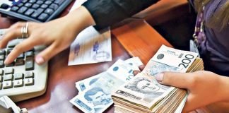 Danas isplata redovne novčane naknade nezaposlenima za april