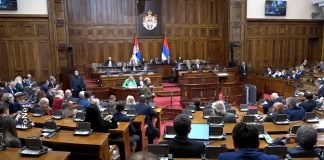 Sednica Skupštine Srbije – Obostrane optužbe za promovisanje nasilja