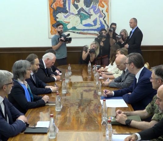 Vučić se sastao sa ambasadorima zemalja Kvinte