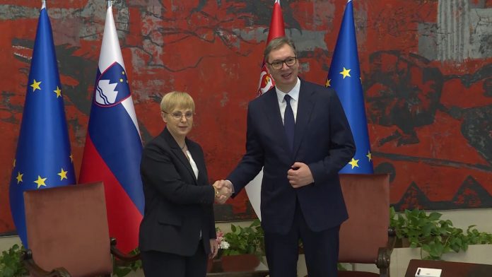 01 Vucic