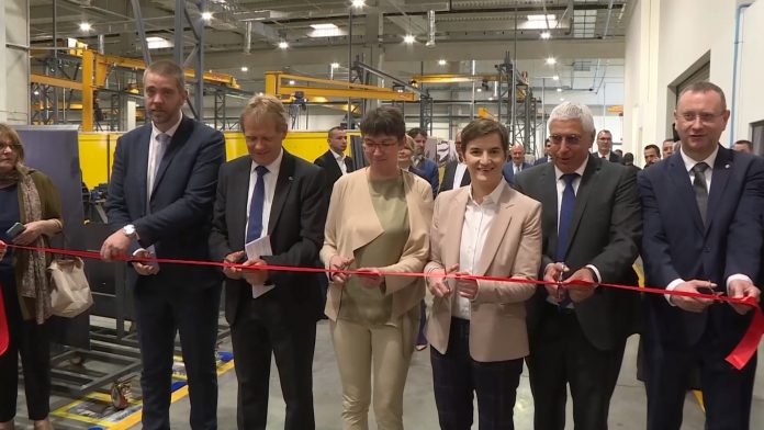 02 Brnabic prisustvovala svecanom otvaranju fabrike Vaker Najson