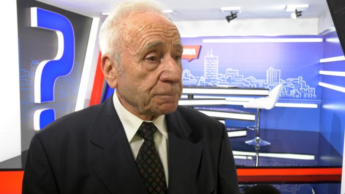 09 komazec