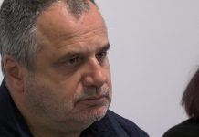 Isečene gume na automobilu osnivaču pokreta “Novi optimizam” Branislavu Guti Grubačkom