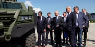 Ministar Vučević obišao privredno društvo „Borbeni složeni sistemi D.O.O“