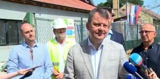 Mirović obišao radove na rekonstrukciji i dogradnji Doma za duševno obolela lica u Čurugu