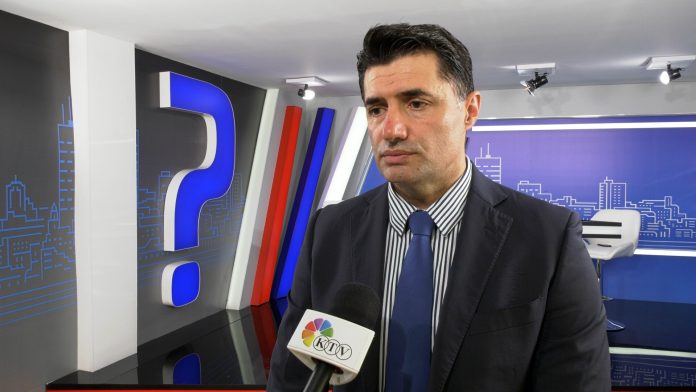 13poledica