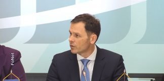 Mali: 10.000 dinara za decu stariju od 16 koja nisu dobila pomoć podrške mladima
