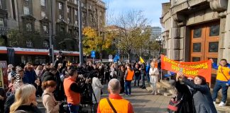 Unija sindikata prosvetnih radnika traži veće plate
