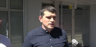 Filip Blagojević (Novi DSS) o informativnim plakatima u javnom prevozu