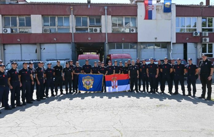 MUP uputio u Grčku 30 vatrogasaca