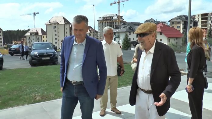 Otvoren skolski bazen na Zlatiboru