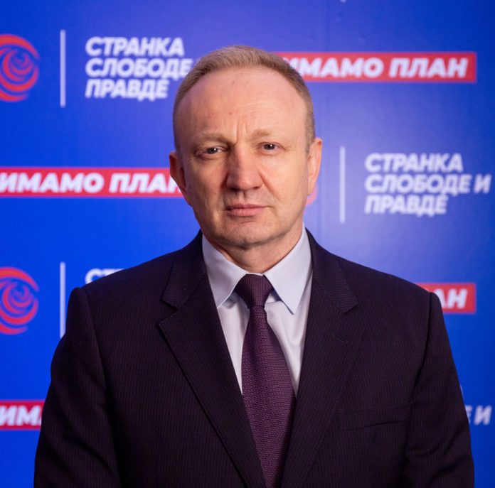 đilas