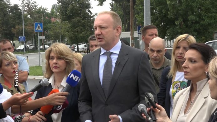 predsednik Stranke slobode i pravde.mp4_snapshot_03.04.501