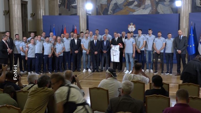 01 VUCIC DOCEK KOSARKASA