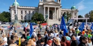 Nezadovoljni prosvetari predali svoje zahteve Vladi Srbije