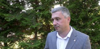 Boško Obradović – Vlast to što da deci uzme roditeljima na prvoj benzinskoj pumpi