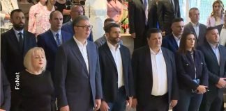 Vučić obišao osnovne škole u Batajnici i Lovćencu