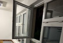 Kamenovana Osnovna škola „Braća Aksić” u Lipljanu