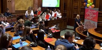 Orlić otvorio sednicu učeničkih parlamenata