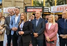 Dveri i Zavetnici – Razgovor sa građanima u Knez Mihailovoj ulici