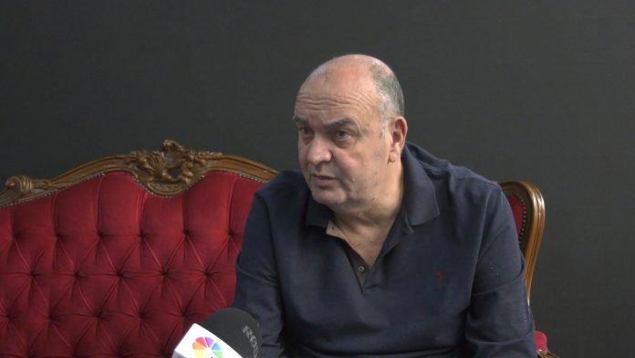 12 DUŠKO VUJOŠEVIĆ