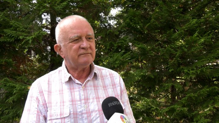 DUŠAN JANJIĆ