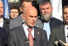 Vojislav Mihailović (POKS) – Svaki dan SNS-a na vlasti nanosi štetu ovoj državi