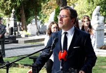 Polaganjem venaca obeleženo 50 godina od smrti Milunke Savić