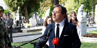 Polaganjem venaca obeleženo 50 godina od smrti Milunke Savić