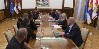 Vučić sa članovima Udruženja roditelja dece nastradale u saobraćajnim nesrećama