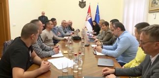 Sastanak Ane Brnabić i poljoprivrednika – blokada obustavljena, ali ostaju pored puteva