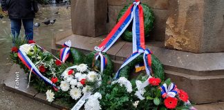 Selaković položio venac na Spomenik vojvodi Vuku