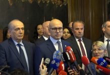 RIK-u podneta prva izborna lista – „Aleksandar Vučić – Srbija ne sme da stane“