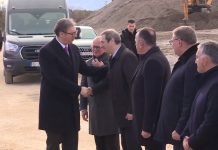 Vučić obišao radove na izgradnji brze saobraćajnice Slepčević-Badovinci