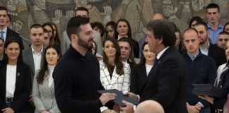 Ministar Gašić uručio rešenja o prijemu u stalni radni odnos 161 pripadniku MUP-a