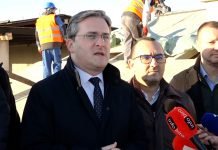 Ministar Selaković obišao radove na rekonstrukciji objekta Stacionar u Zvečanskoj