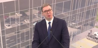 Aleksandar Vučić na polaganju kamena temeljca fabrike Milbauer u Staroj Pazovi