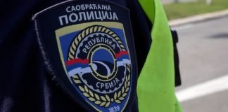 Apel vozačima da tokom vožnje poštuju propise i ne koriste mobilni telefon