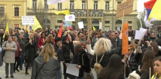 Održan protest u Zrenjaninu – Sačuvajmo školu „Uroš Predić“