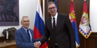 Vučić se sastao sa ruskim ambasadorom Harčenkom koji mu je uručio Putinovu čestitku